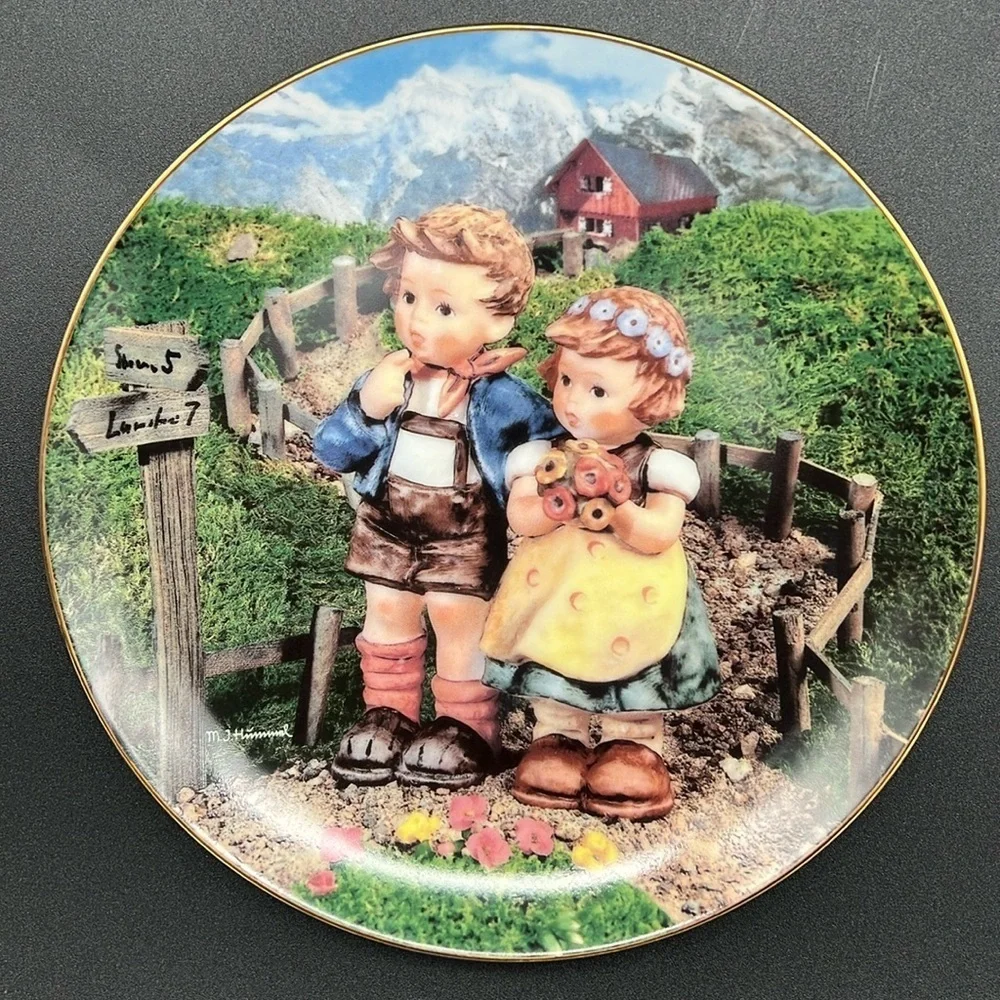 MJ Hummel Collector Plate Little Companions Series “Country Crossroads” Numbered